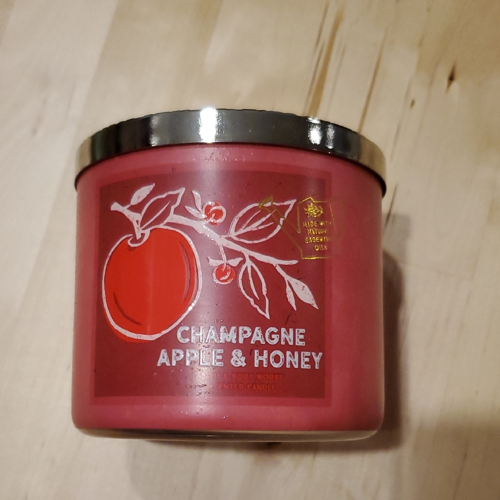 Bath & Body Works Champagne Apple & Honey Scented 3-Wick Candle